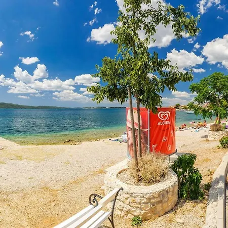 Apartment Luka Brodarica (Sibenik-Knin)